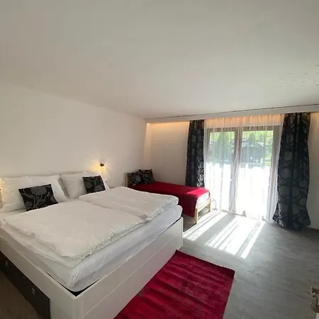 Granat Apartment *